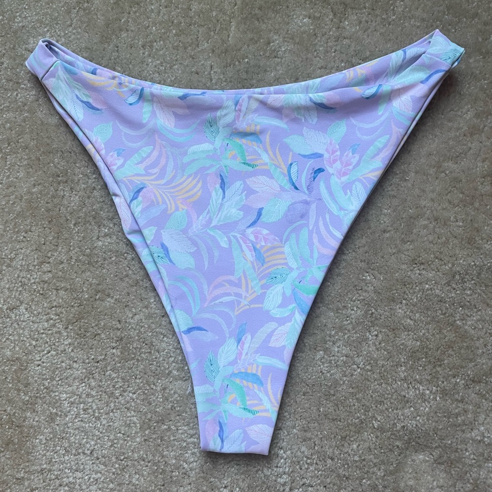Skatie Kelly Bottom